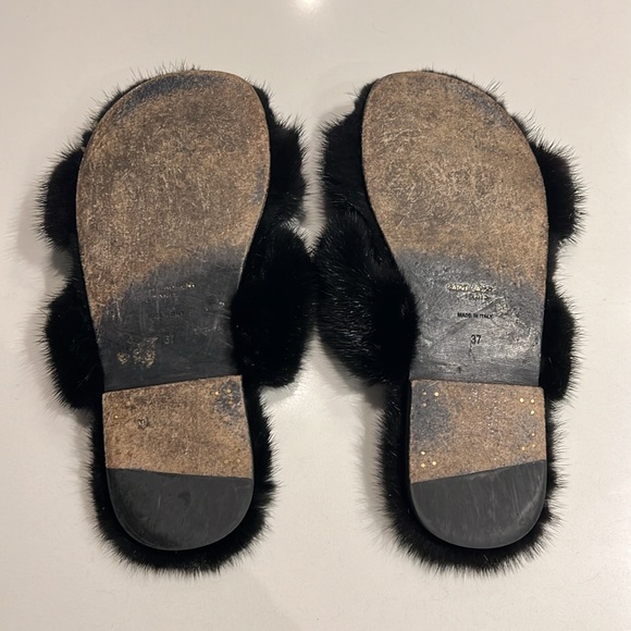 New Saint Laurent Women's Pepe 05 Shearling Slippers in Black Nordicfur - Picture 4 of 5